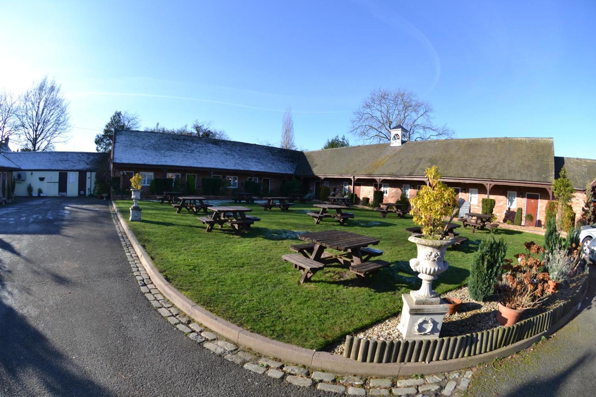 The Royal Arms Hotel Sutton Cheney Kültér fotó