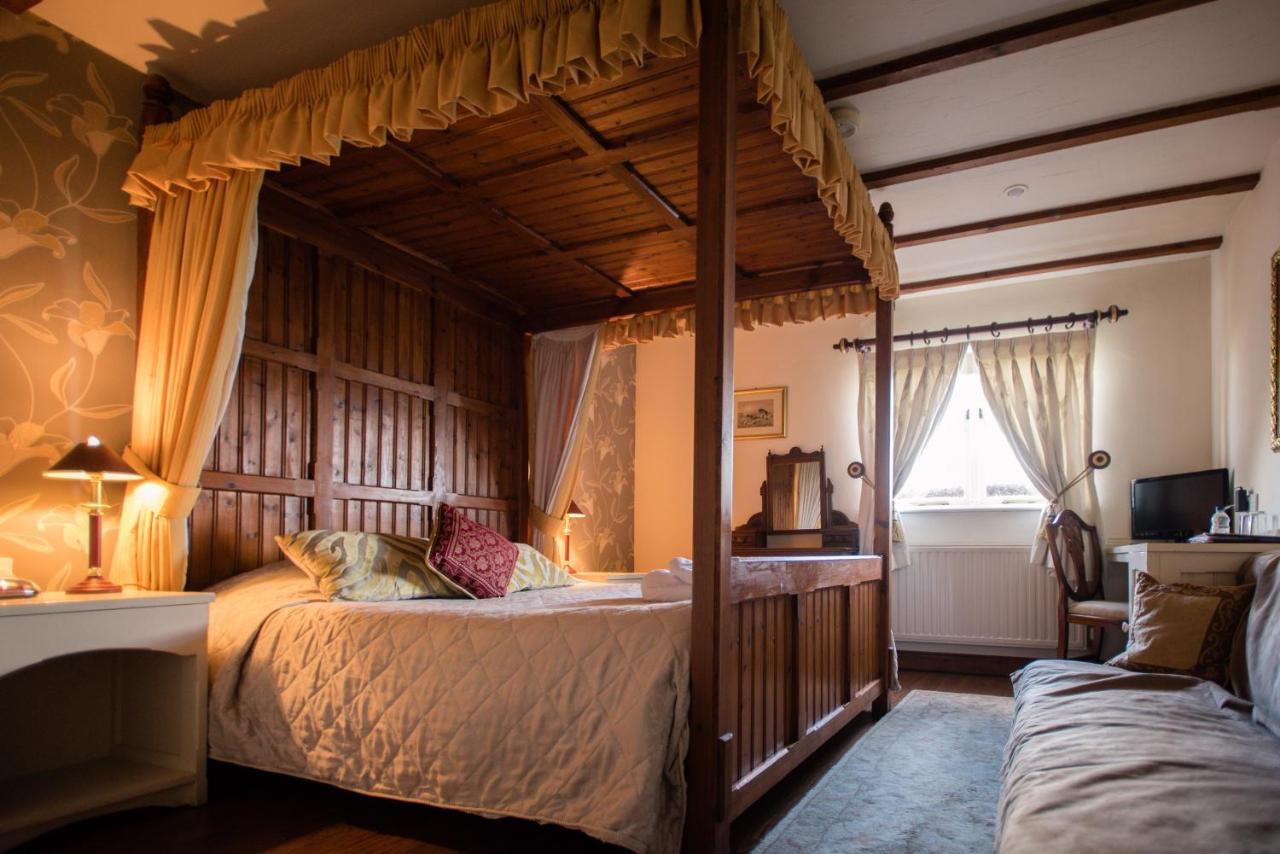 The Royal Arms Hotel Sutton Cheney Kültér fotó